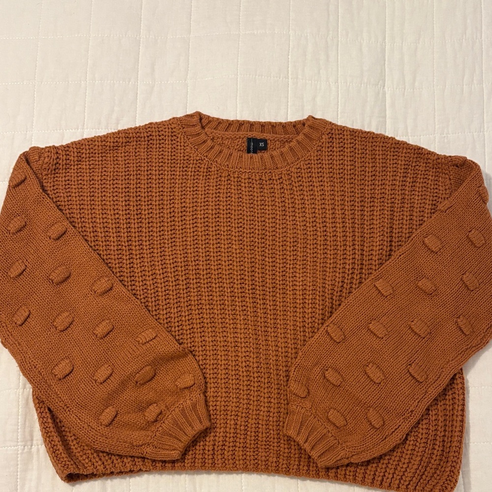 Women’s burnt orange sweater